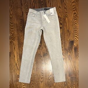 NWT - Calvin Klein Jeans Light Gray Legging Jean | Womens Size 6